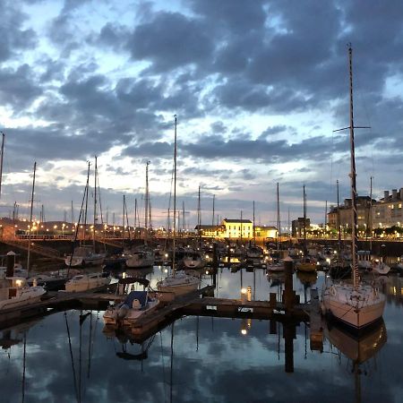 Alojamientos Muelle De Gijon Ngoại thất bức ảnh