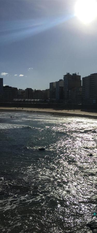 Alojamientos Muelle De Gijon Ngoại thất bức ảnh